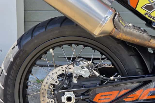KTM 890 Adventure (2022) thumbnail 3
