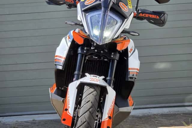 KTM 890 Adventure (2022) thumbnail 4