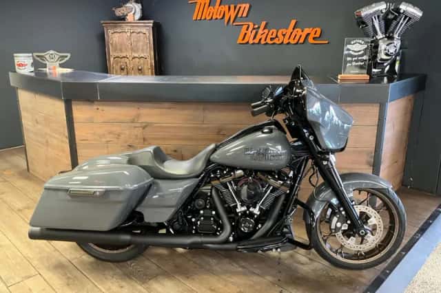 Harley-Davidson Street Glide ST (2022) thumbnail 1