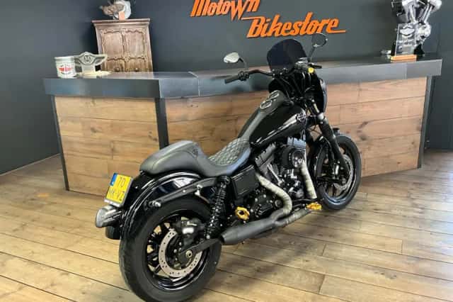 Harley-Davidson Dyna LOW Rider (2015) thumbnail 2