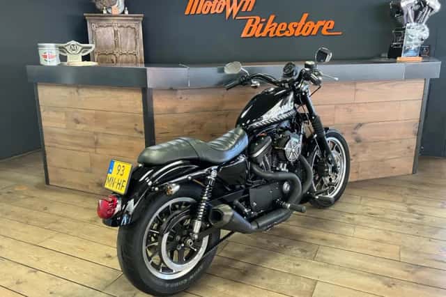 Harley-Davidson Sportster Roadster (2017) thumbnail 2