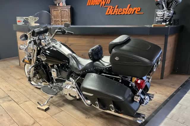Harley-Davidson Road King Classic (2008) thumbnail 4