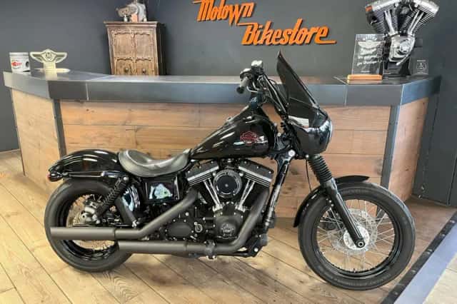 Harley-Davidson 103 Dyna Streetbob CLub Style Black Edition Python Exhaust (2016) thumbnail 1