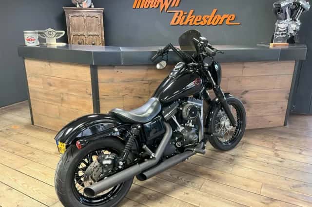 Harley-Davidson 103 Dyna Streetbob CLub Style Black Edition Python Exhaust (2016) thumbnail 2