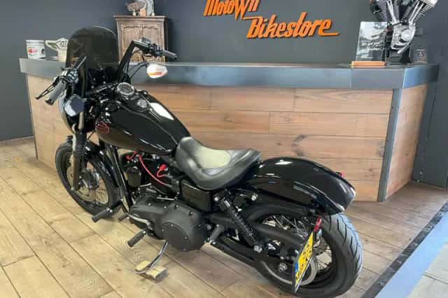Harley-Davidson 103 Dyna Streetbob CLub Style Black Edition Python Exhaust (2016) thumbnail 4