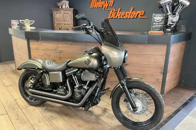 Harley-Davidson 103 Dyna Streetbob CLub Style Vance Hines Exhaust (2017) thumbnail 3