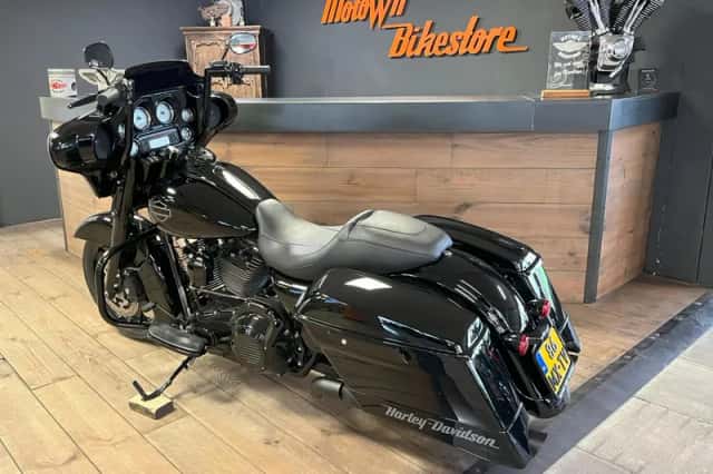 Harley-Davidson 103Ci Streetglide Black Edition Vance Hines X-Pipe (2012) thumbnail 4