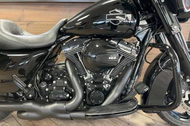 Harley-Davidson 103Ci Streetglide Black Edition Vance Hines X-Pipe (2012) thumbnail 6