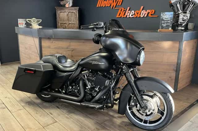 Harley-Davidson Street Glide (2010) thumbnail 3