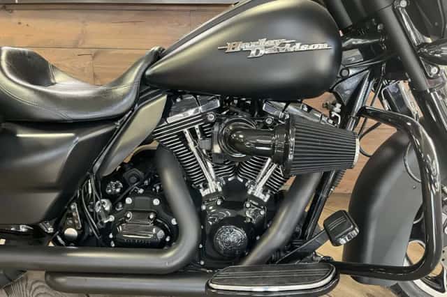 Harley-Davidson Street Glide (2010) thumbnail 6