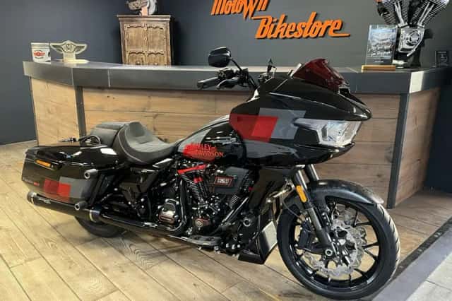 Harley-Davidson Road Glide (2026) thumbnail 3