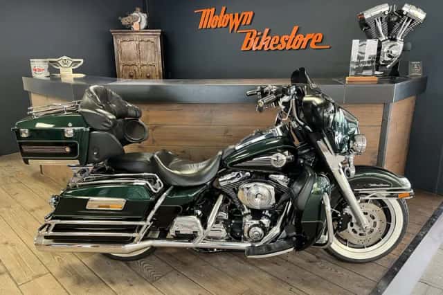 Harley-Davidson Ultra Glide White Wall Tires Vance Hines (1999) thumbnail 1
