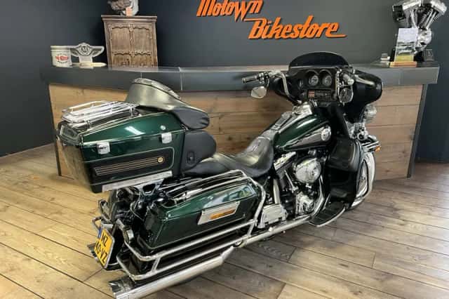 Harley-Davidson Ultra Glide White Wall Tires Vance Hines (1999) thumbnail 2