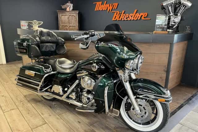Harley-Davidson Ultra Glide White Wall Tires Vance Hines (1999) thumbnail 3
