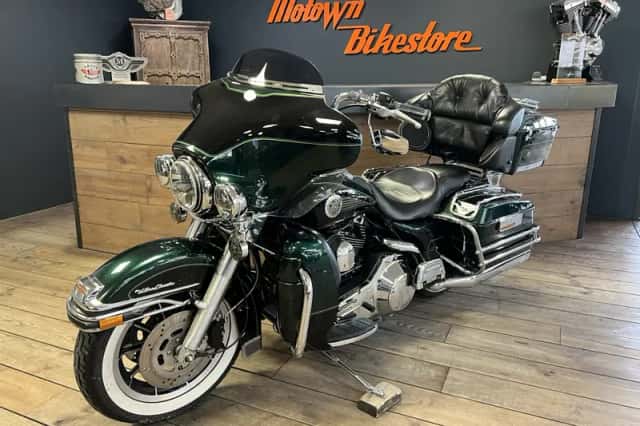 Harley-Davidson Ultra Glide White Wall Tires Vance Hines (1999) thumbnail 5