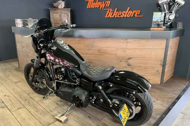 Harley-Davidson 103 Dyna Streetbob Club Style Vance Hines Exhaust (2014) thumbnail 4