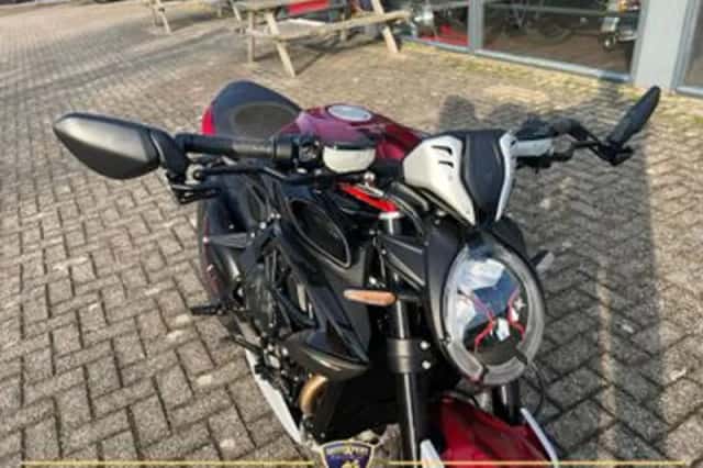 MV Agusta Dragster 800 (2025) thumbnail 5