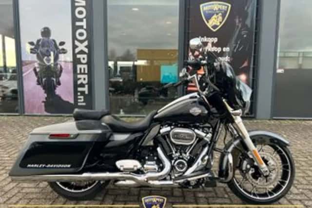 Harley-Davidson Street Glide Special (2021) thumbnail 1