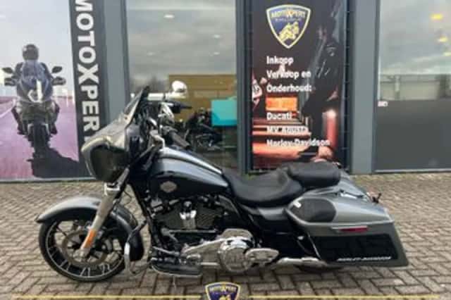 Harley-Davidson Street Glide Special (2021) thumbnail 2