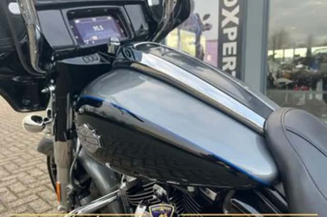 Harley-Davidson Street Glide Special (2021) thumbnail 3