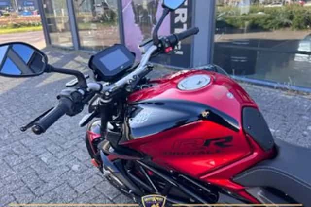 MV Agusta Brutale 800 (2024) thumbnail 4