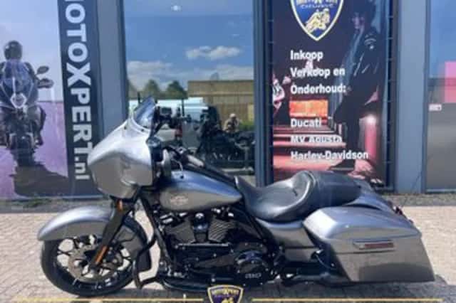 Harley-Davidson Street Glide (2023) thumbnail 2