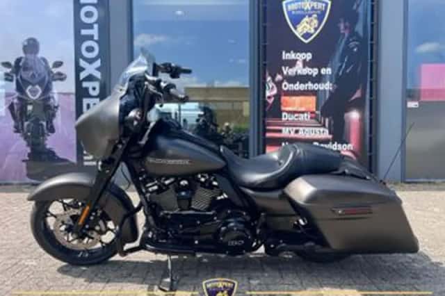 Harley-Davidson Street Glide (2020) thumbnail 2