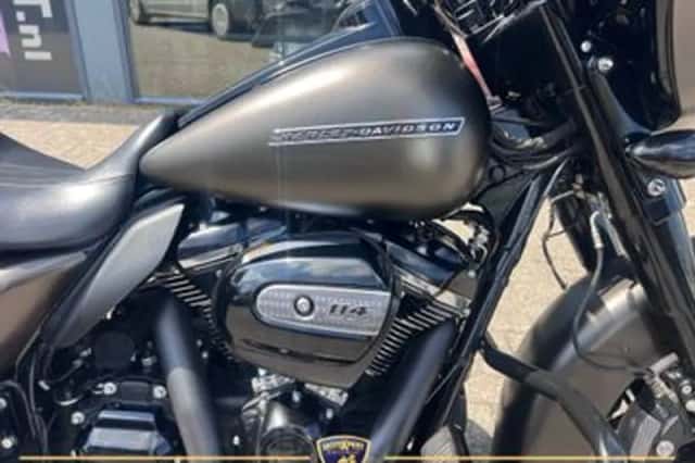 Harley-Davidson Street Glide (2020) thumbnail 3