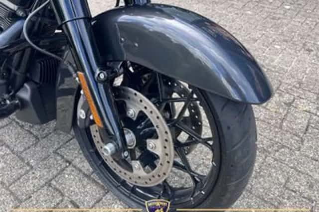 Harley-Davidson Street Glide (2022) thumbnail 6