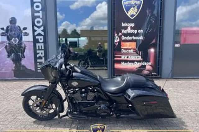 Harley-Davidson Street Glide (2023) thumbnail 2