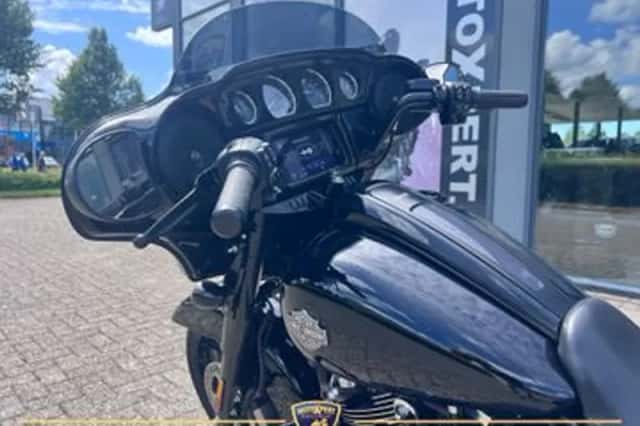 Harley-Davidson Street Glide (2023) thumbnail 4
