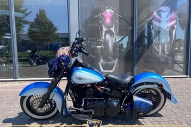 Harley-Davidson Softail Slim (2017) thumbnail 2
