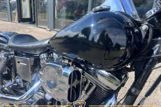 Harley-Davidson Wide Glide (1995) thumbnail 6
