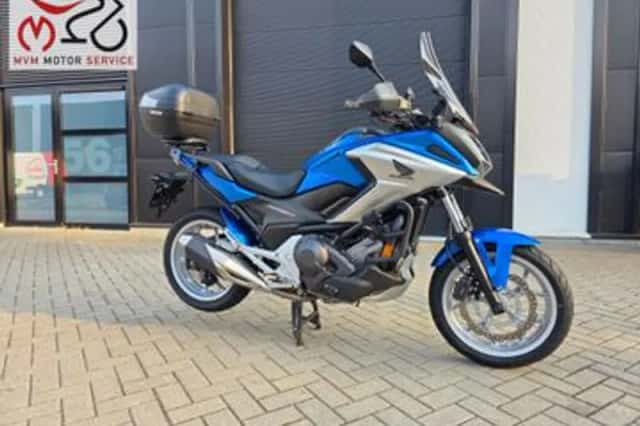 Honda NC750X (2017) thumbnail 1