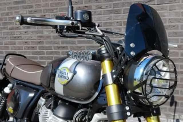 Royal Enfield Bear 650 (2026) thumbnail 2