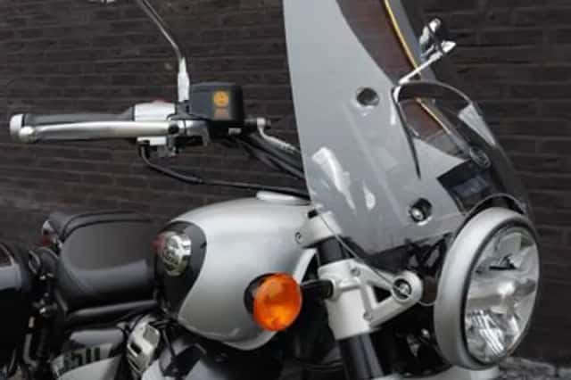 Royal Enfield Super Meteor 650 (2026) thumbnail 2