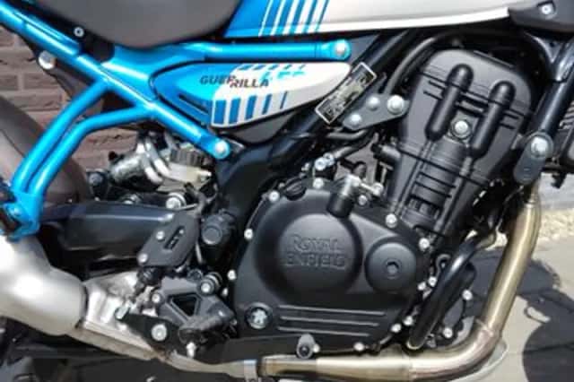 Royal Enfield Guerrilla 450 (2026) thumbnail 5