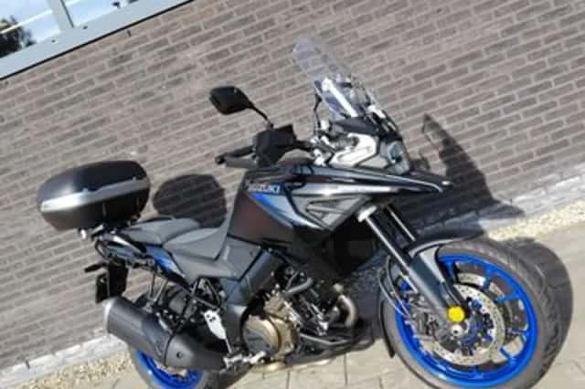 Suzuki V-Strom 1050 (2024) thumbnail 1