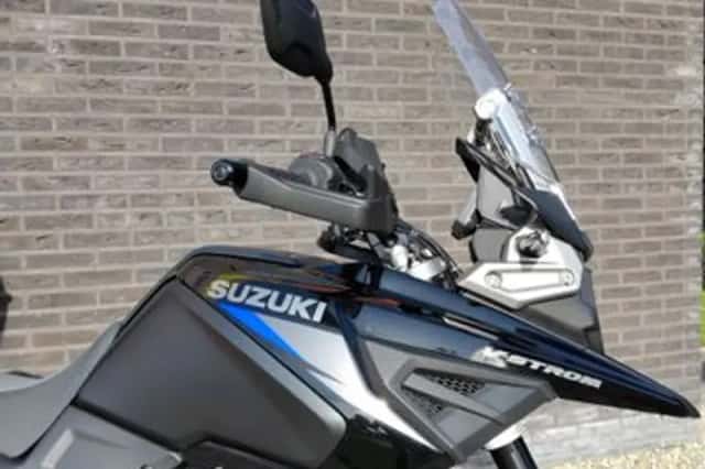 Suzuki V-Strom 1050 (2024) thumbnail 3