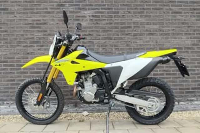 Suzuki DR Z4S (2026) thumbnail 2