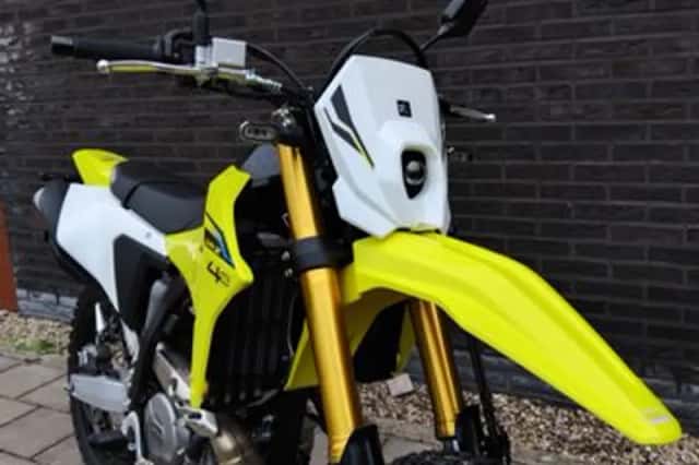 Suzuki DR Z4S (2026) thumbnail 4