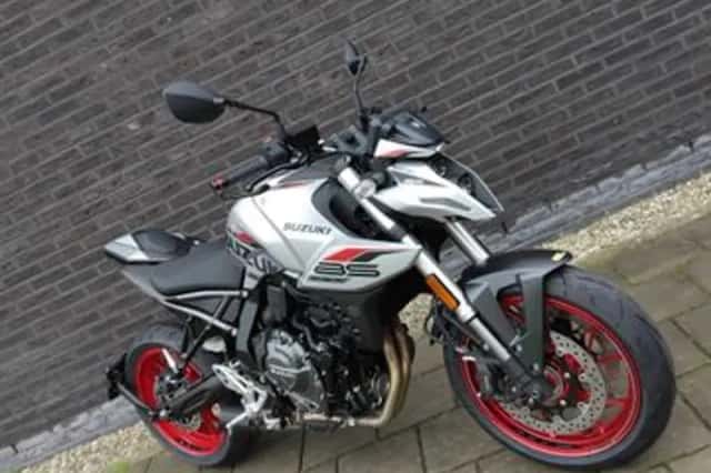 Suzuki GSX-8S (2026) thumbnail 1