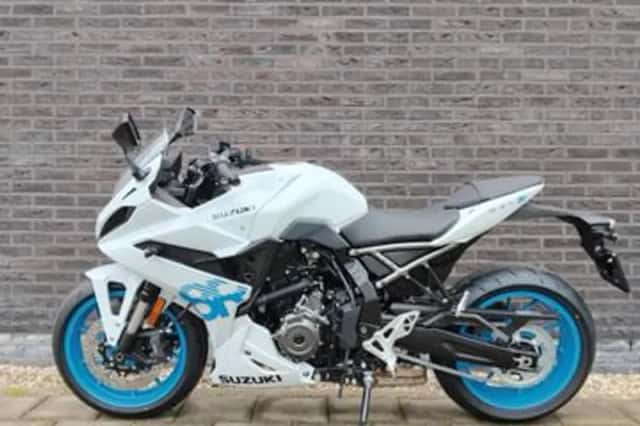 Suzuki GSX-8R (2026) thumbnail 2