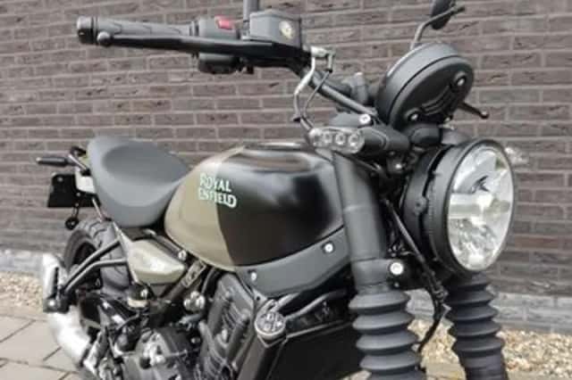 Royal Enfield Guerrilla 450 (2026) thumbnail 4