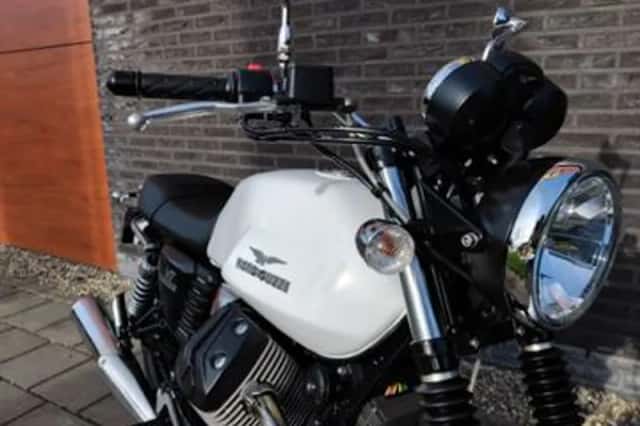 Moto Guzzi V7 Stone (2013) thumbnail 4