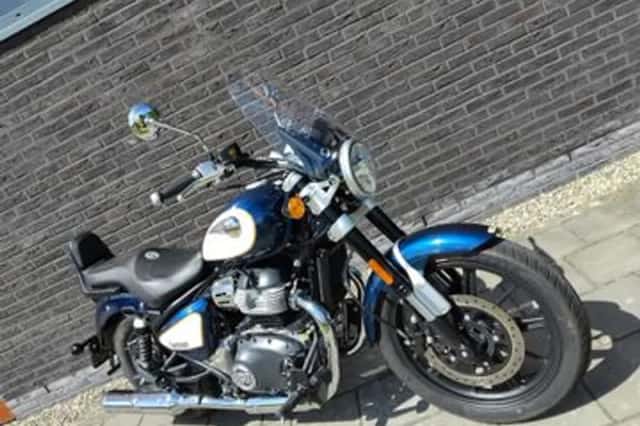 Royal Enfield Super Meteor 650 (2024) thumbnail 1
