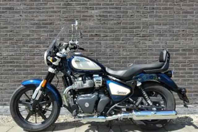 Royal Enfield Super Meteor 650 (2024) thumbnail 2