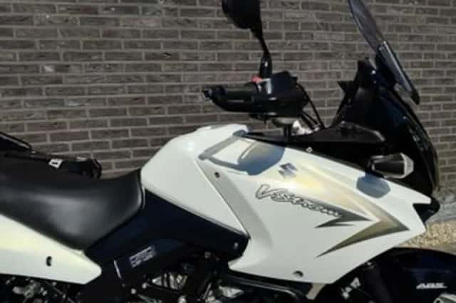Suzuki V-Strom (2010) thumbnail 3