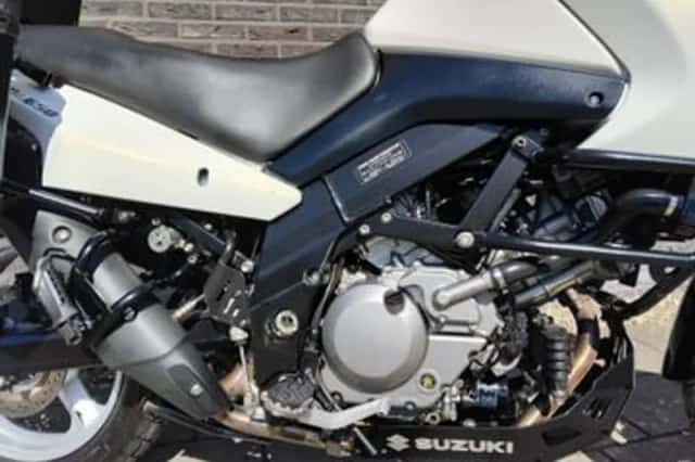 Suzuki V-Strom (2010) thumbnail 6