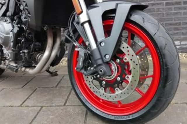 Suzuki GSX-8S (2025) thumbnail 5